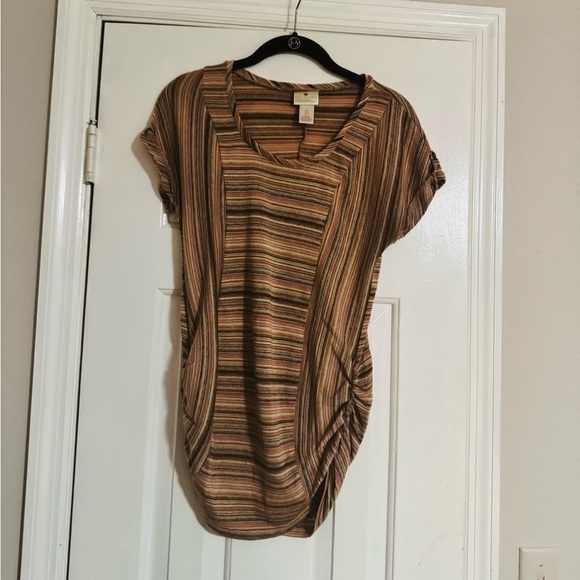 👑 SIZE MEDIUM Destination Maternity Multicolor Striped Short Sleeve Top - Picture 2 of 10